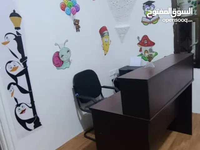 للبيع اثاث روضه اطفال جديد مكاتب وكراسي وماسات العاب صبورات اثاث متكامل للتواصل