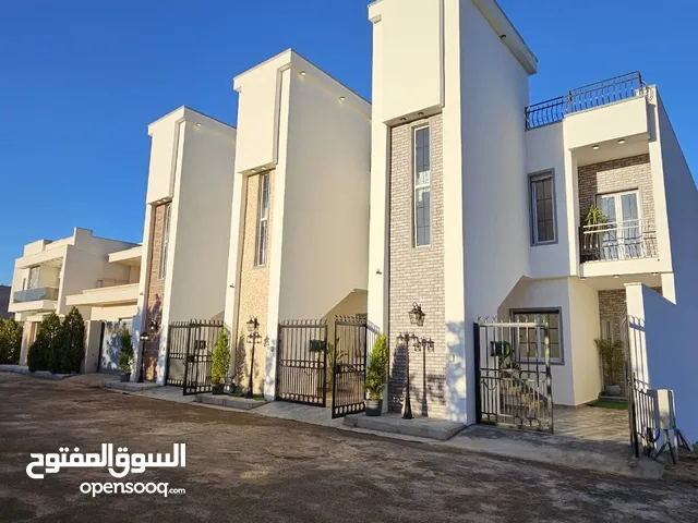 260 m2 4 Bedrooms Townhouse for Sale in Tripoli Ain Zara