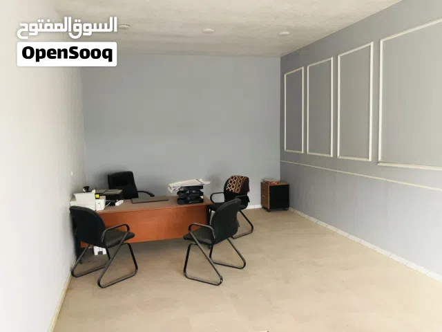 محل للايجار خلة الفرجان