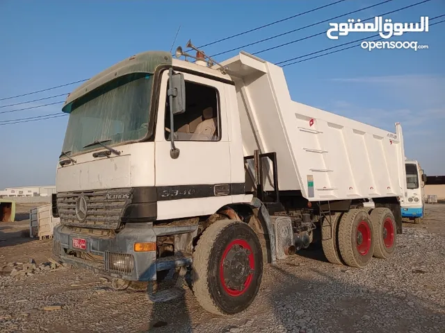 Box Mercedes Benz 2003 in Al Batinah