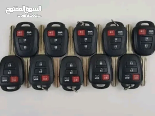 مفاتيح اصليه كامري وكرولا امريكي مع البرمحه موقعنا شمال الشرقية وخدماتنا تصل مسقط