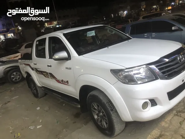 Toyota Hilux 2012 in Al Mukalla