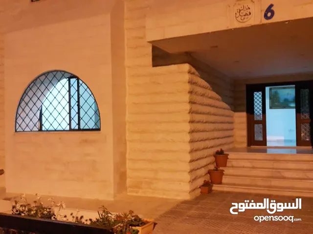 500 m2 4 Bedrooms Villa for Rent in Amman Khalda