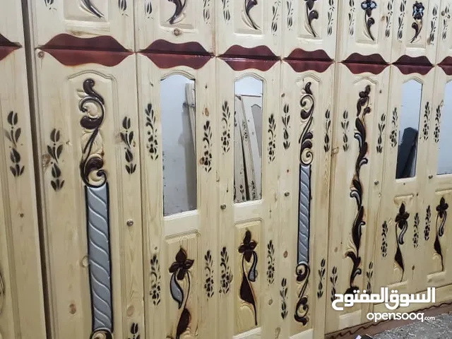 دواليب سويدي اربع فتحات خشب هنش عرض 140سم ارتفاع 210سم عمق 37سم السعر 60الف
