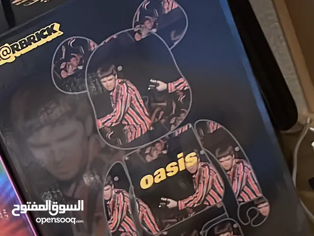 Rare striped oasis bear brick 400% oasis is a band from Manchester and this is red striped style