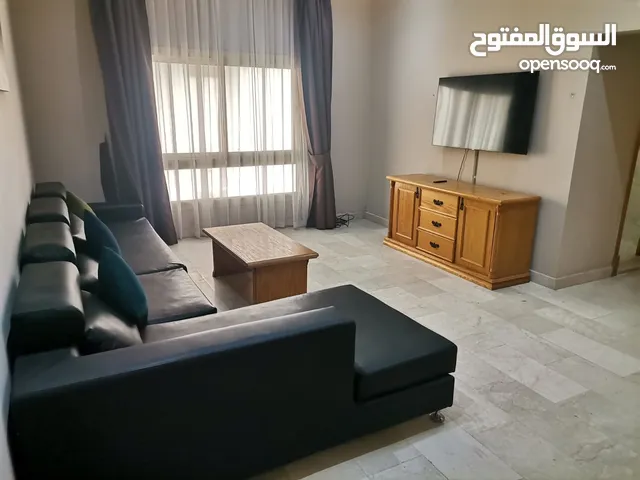الايجار شقة في الجفير مفروشة شامل غرفتين Furnished apartment for rent in Juffair, including two roo