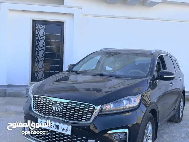 Used Kia Sorento in Tripoli