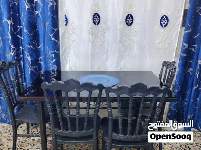 ميز طعام للبيع شاهد الوصف