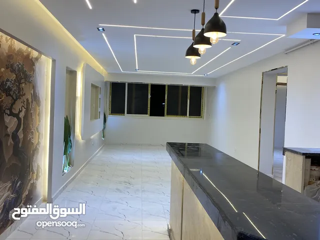 للبيع شقه بالمريوطيه هرم الرئيسي تشطيب هاى الترا سوبر لوكس