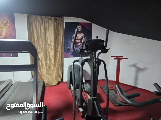 نادي جيم كامل للبيع