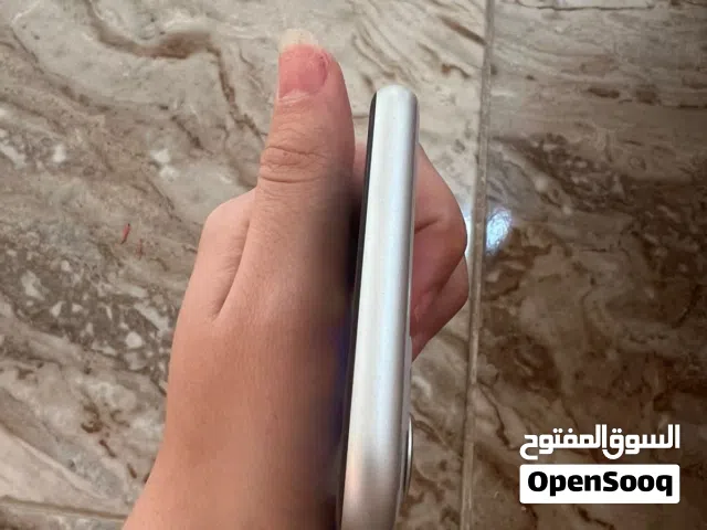 Apple iPhone 11 64 GB in Mafraq