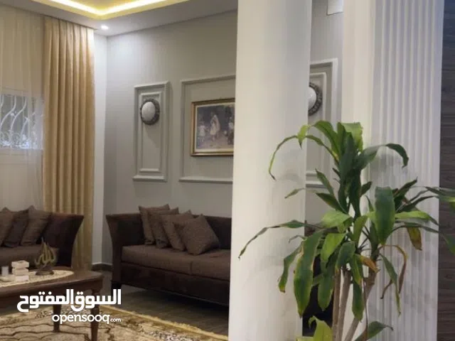 فيلا للإيجار صلاح الدين