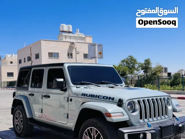 اللون الوحيد المميز بكل الضفة متوفر لدينا اللون الأخضر القطبي بالقصة الجديدة كلياا لحق حالك وحدة فقط