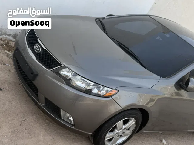 2010 كيا سيراتو SX