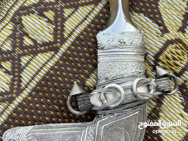 خنجر عماني قديمة صوغ ثقيل نقش