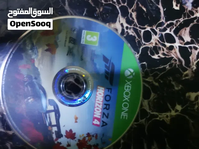 Xbox one Forza horizon 4 and rainbow siege six discs