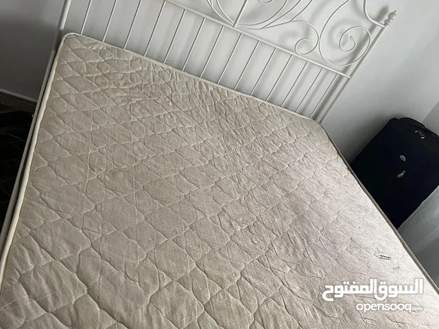 سرير ايكيا للبيع