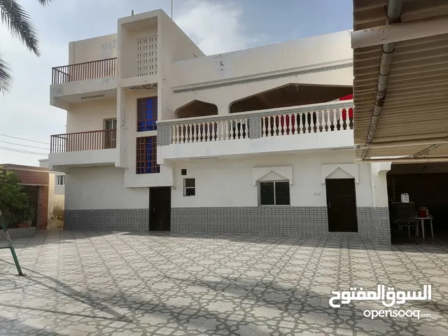 40 m2 More than 6 bedrooms Villa for Sale in Muscat Seeb