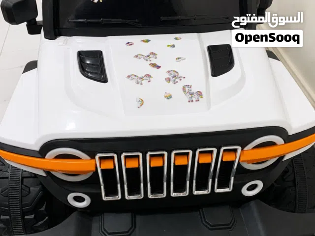 2026 جيب شيروكى Latitude LUX
