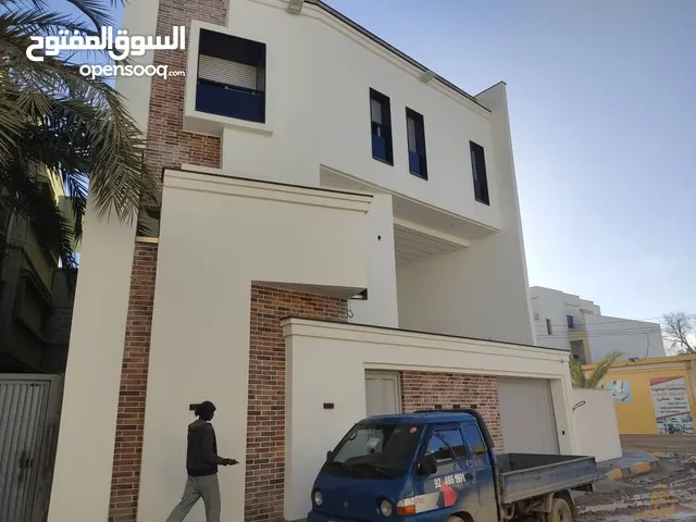 450m2 More than 6 bedrooms Villa for Sale in Tripoli Arada
