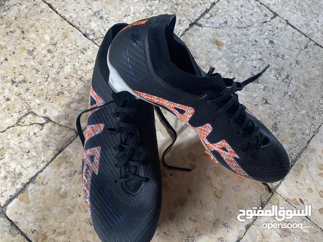 38 Sport Shoes in Amman