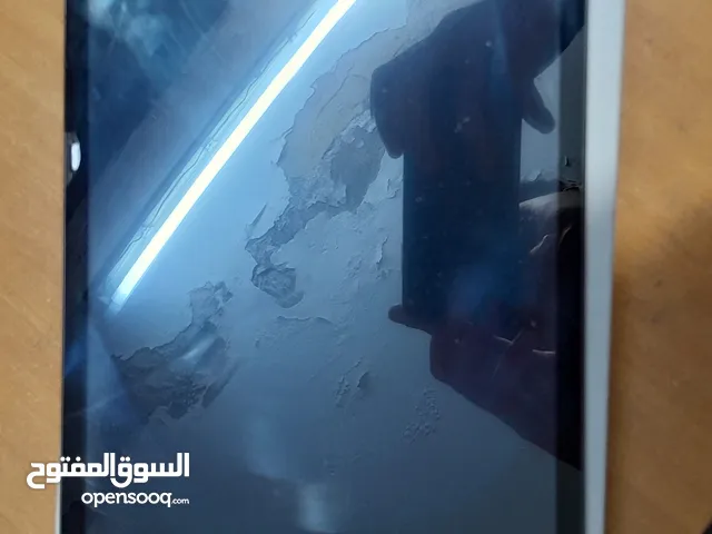 Apple iPad 32 GB in Cairo