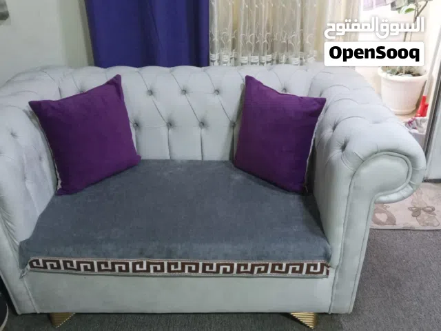 كنب مستعمل شي بسيط بحالة الوكاله 7 مقاعد