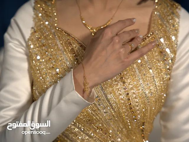 White and Golden Engagement dress from Taj Couture فستان ابيض وذهبي من تاج كوتور