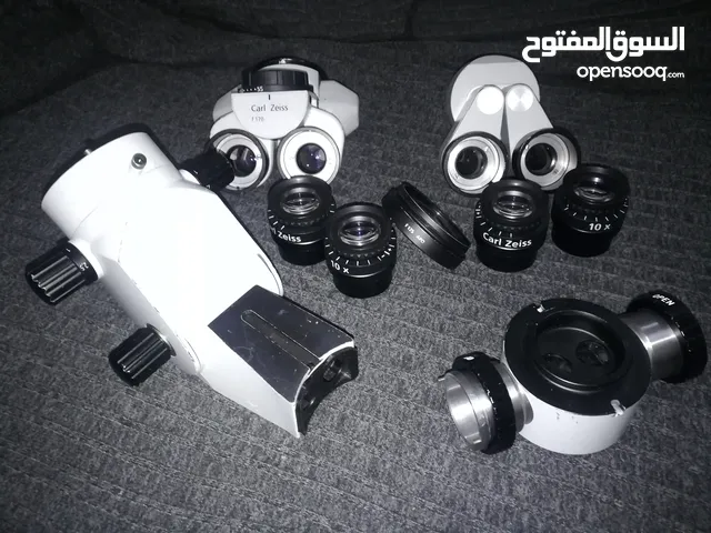 Binocular with eyepiece and head part