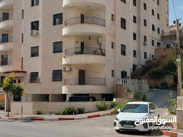 200 m2 3 Bedrooms Apartments for Sale in Ramallah and Al-Bireh Al Masyoon