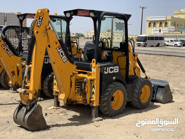 jcb-1cx for rent monthly or daily  للاجار فقط.