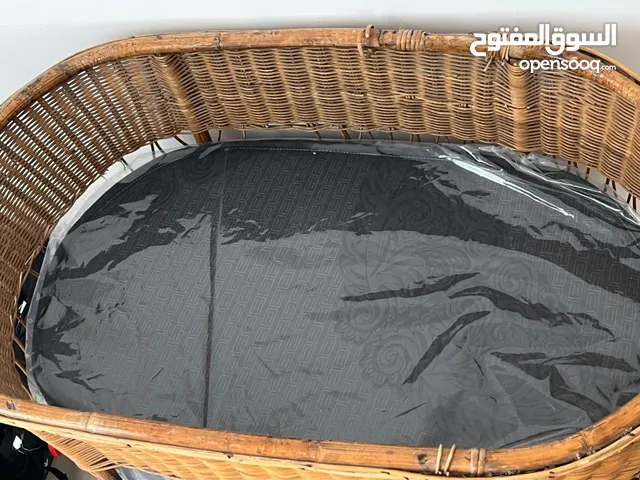 تخت قش نوع ممتاز فرش جديد لم يتم استخدامه مع كوت عدد 2