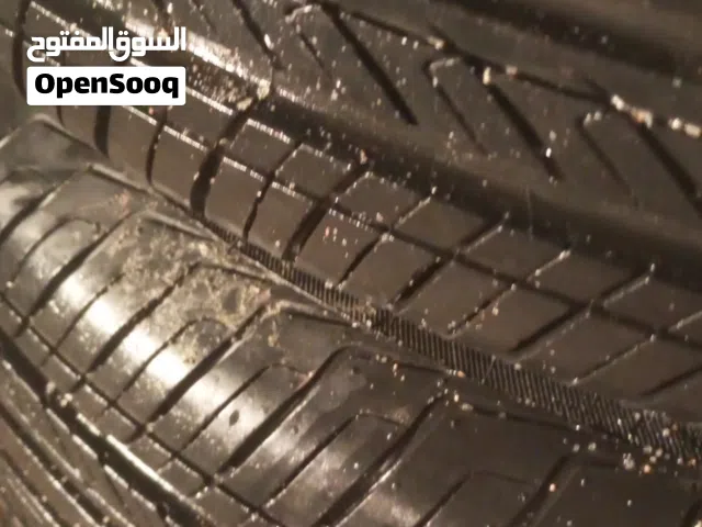 للبيع عدد 4 اطارات حجم 225/70R15 100H إطار نوع Ovation   نضاف جدا نقشه واحده للجادين فقط السعر 20k.d