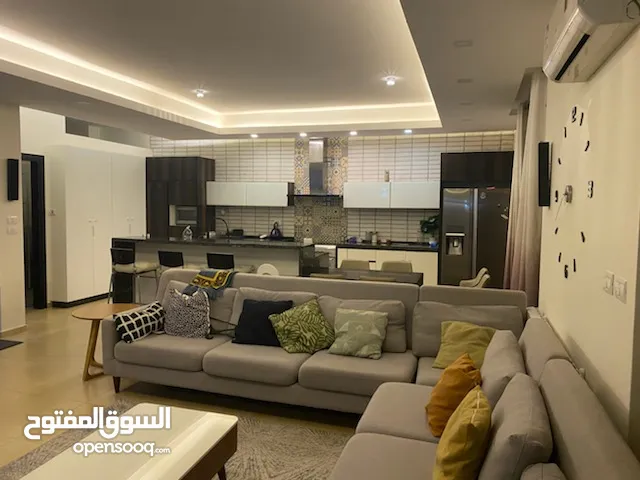 280 m2 5 Bedrooms Villa for Sale in Ramallah and Al-Bireh Dahiat Al Rayhan