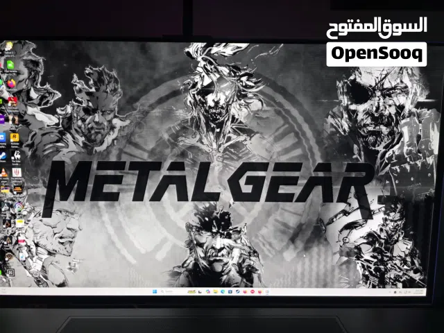 شاشة سامسونج الشاشة بحالة ممتازة ما فيها اي مشاكل و لسا تحت الكفالة OLED 32INCH 4K 240HZ
