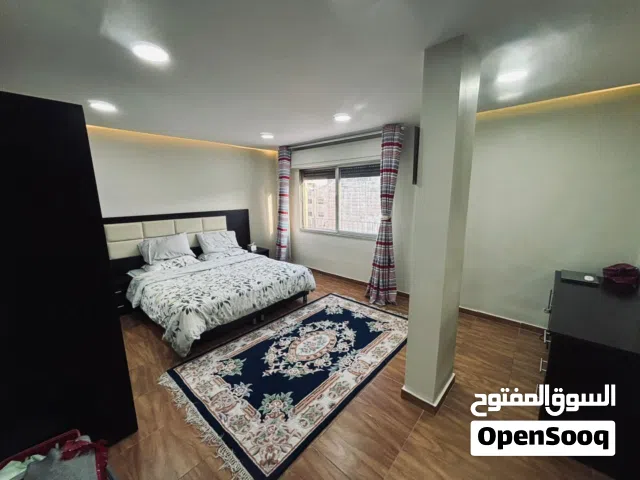 REF:15037 -روف للبيع في منطقه السابع المساحه الكليه 422م