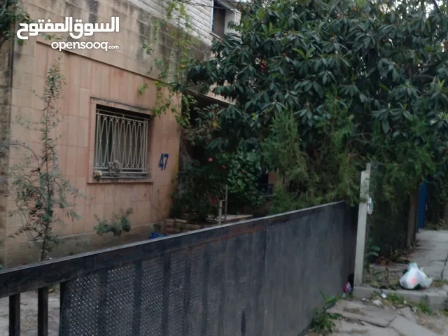 190 m2 5 Bedrooms Townhouse for Sale in Irbid Al Qubeh Circle