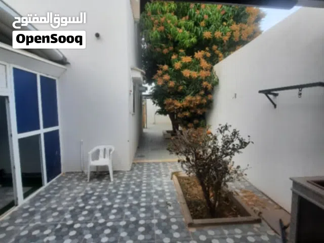 200 m2 3 Bedrooms Townhouse for Rent in Tripoli Tajura
