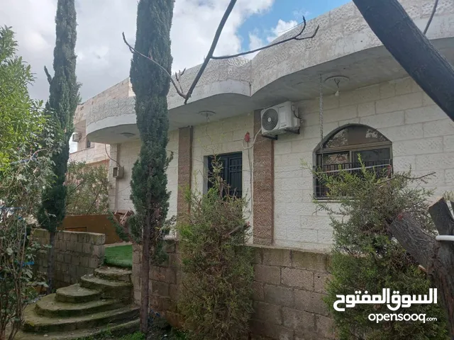 150m2 3 Bedrooms Townhouse for Sale in Salt Ein Al-Basha