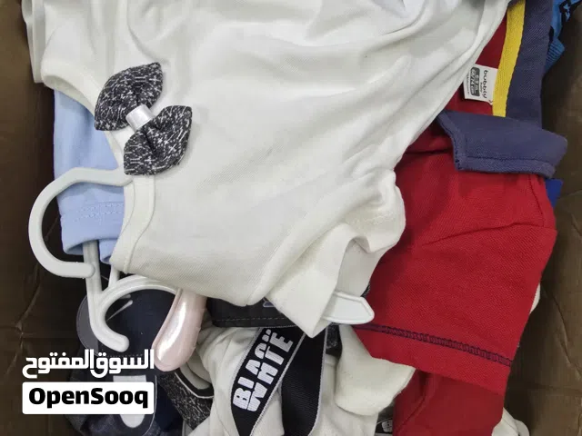 مجموعة ملابس اطفال بنات واولاد من عمر صفر ال سنة ونصف