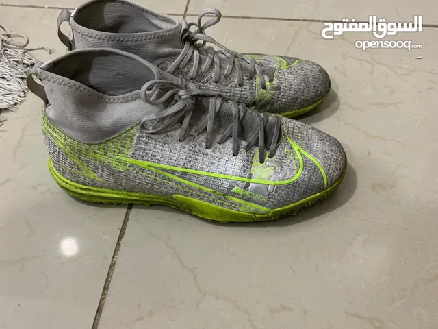 Boys Athletic Shoes in Farwaniya