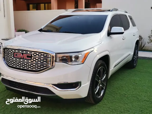 Used GMC Acadia in Sharjah