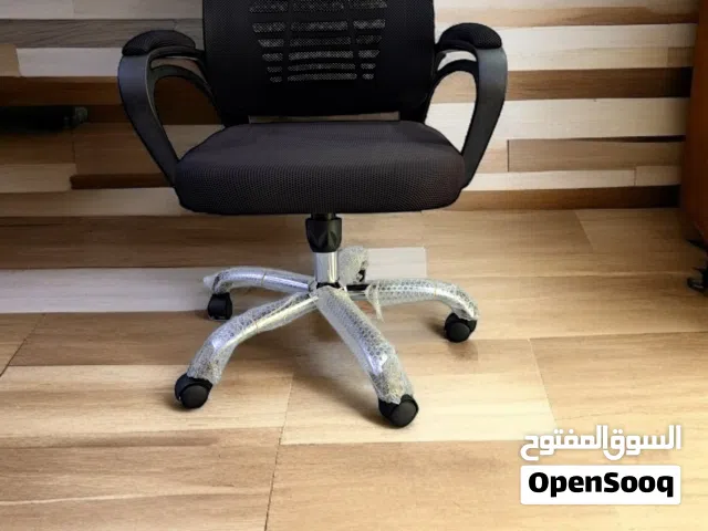 كرسي مكتب متحرك الوان جذابه تعديل لأعلى ولأسفل 360 درجة مستورد للطلاب والموظفين