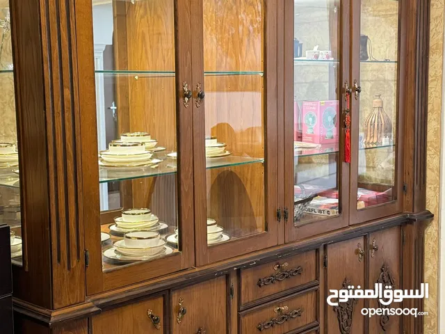 طاولة سفرة 8 كراسي +بوفيه مستعمل بحال الوكالة
