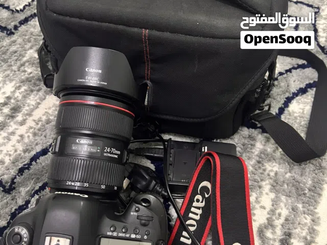 كاميرا كانون 5D mark 4 وعدسة EF 24-70mm