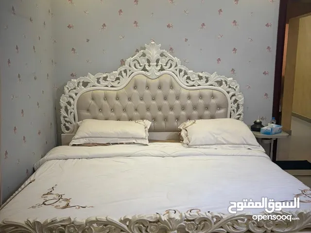 غرفة نوم للبيع وقابل للتفاوض