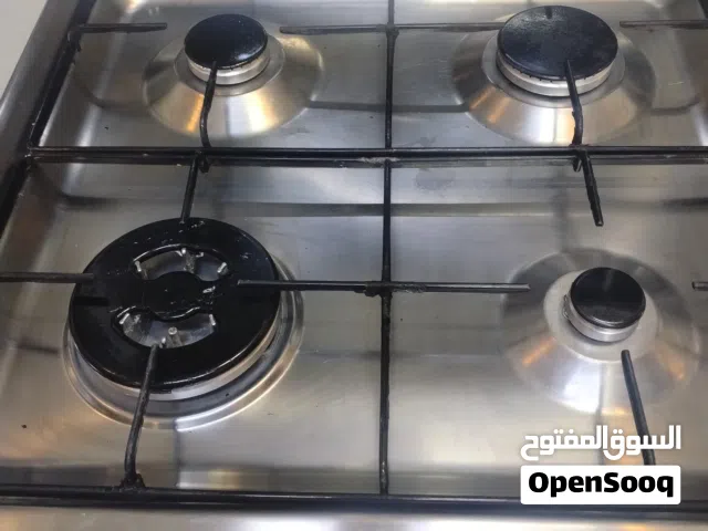 لعشاق التميز طباخ غاز انديست ايطالي ماركة ممتازه 4عيون منهم واحد كبيره نفس ال 5