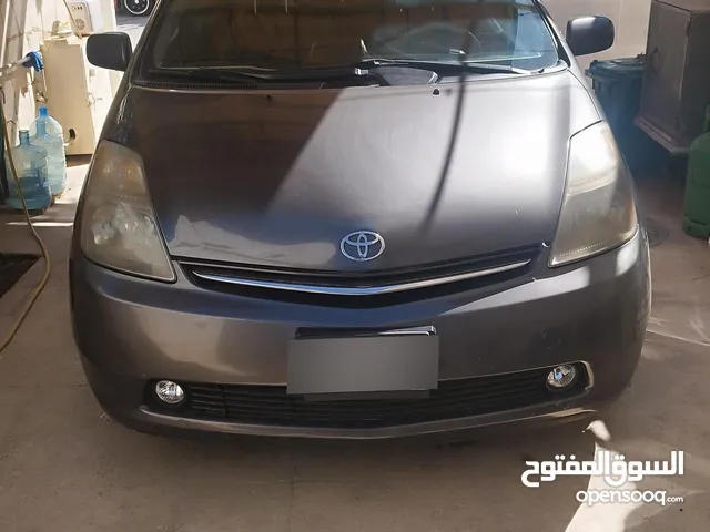Used Toyota Prius in Amman