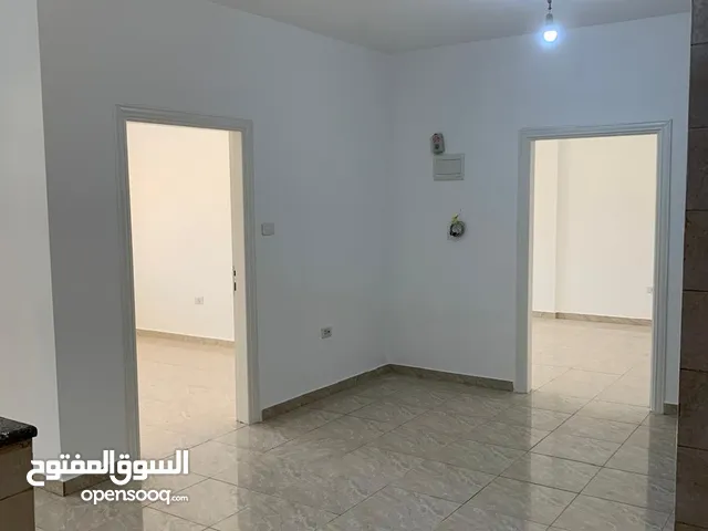 100 m2 2 Bedrooms Apartments for Rent in Salt Ein Al-Basha