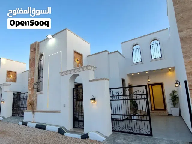 الخوت اللي يدورو في سكن بحدا بعض 3 منازل أرضية للبيع السدرة بالقرب من الملكية مول شارع الشه